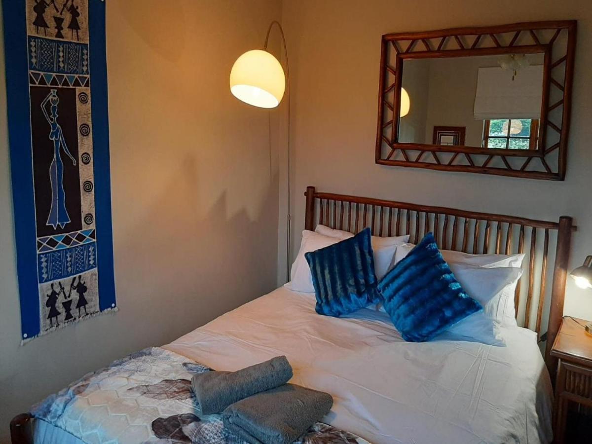 Cicada Self Catering Cottage อันเดอร์เบิร์ก ภายนอก รูปภาพ